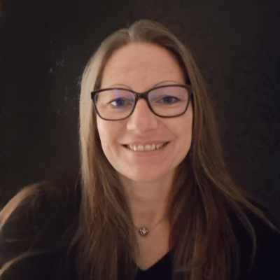 Portraitfoto von Michaela Kütt